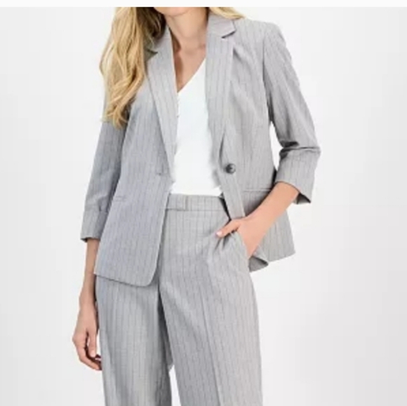 Kasper Gray Pinstripe Blazer Womens Jacket NWT 12 - Picture 7 of 7